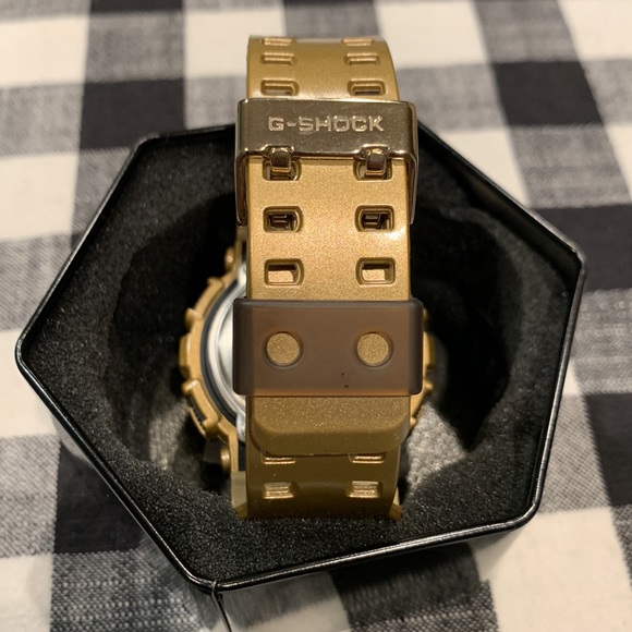 Men’s Casio G-Shock Gold Analog Digital Resin Watch GA-110 - Picture 13 of 14